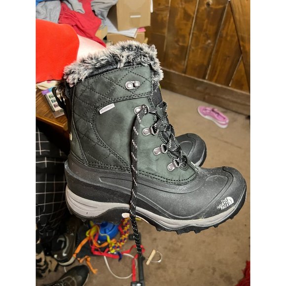 North Face Waterproof Boots Women’s Size 8.5 Chilkat 400 Lace Up NorthFace